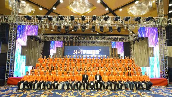 32歲坐擁3200家店，張亮用加盟打造麻辣燙帝國